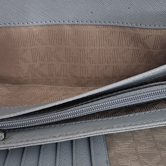 Michael Kors Long Zip Around Wallet Wristlet Powder Blue Clutch Hand Bag - Picture 8 of 9